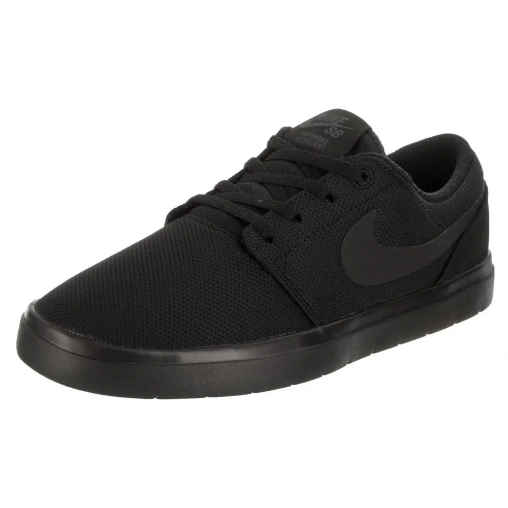Nike women -Black Mesh Sneakers